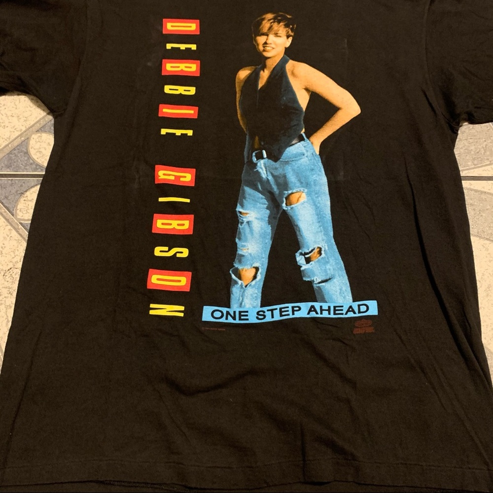 Vintage ‘91 Debbie Gibson One Step Ahead Tour Tee - Picture 2 of 10